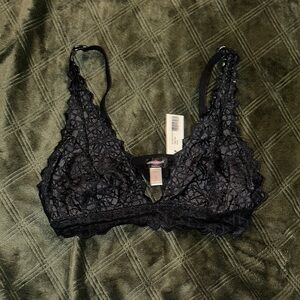 Lace Bralette in Black